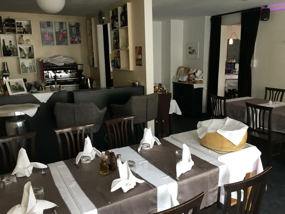Eberl Hotel Pension Muenchen Feldmoching Bagian luar foto