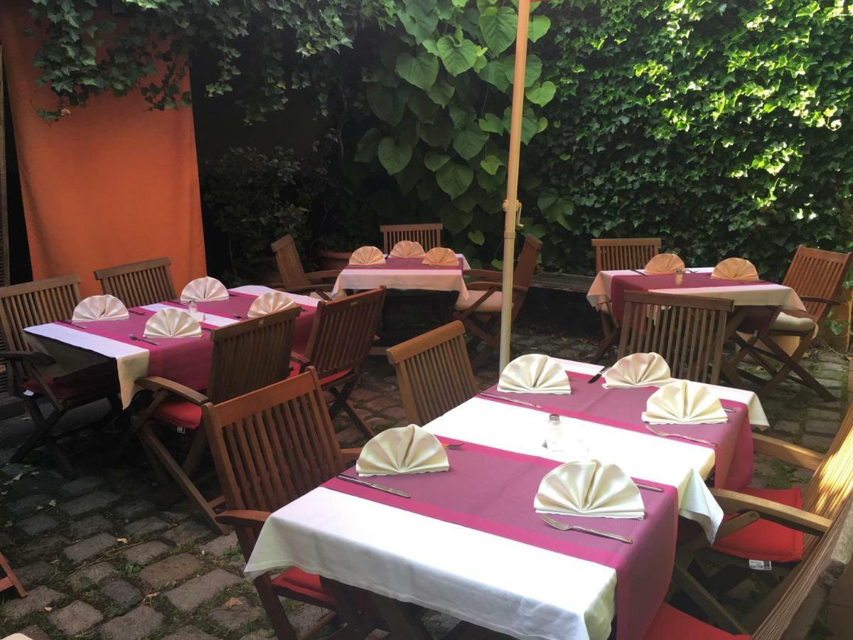 Eberl Hotel Pension Muenchen Feldmoching Bagian luar foto